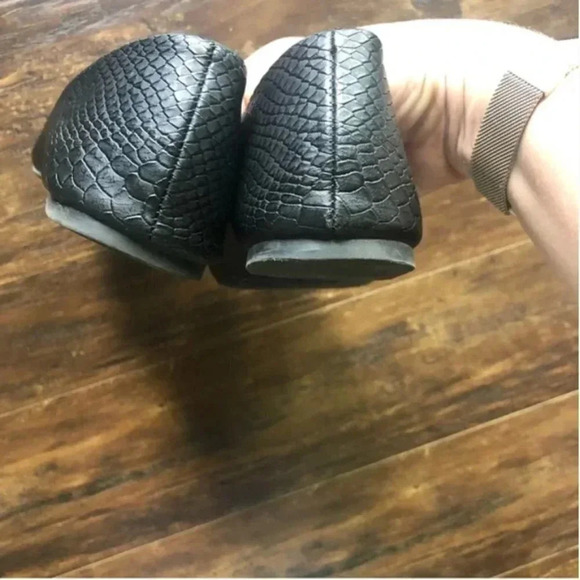 Black Flats | Black Flat Shoes | Classic | Business Casual | Mix No 6 Shoes - Picture 10 of 13